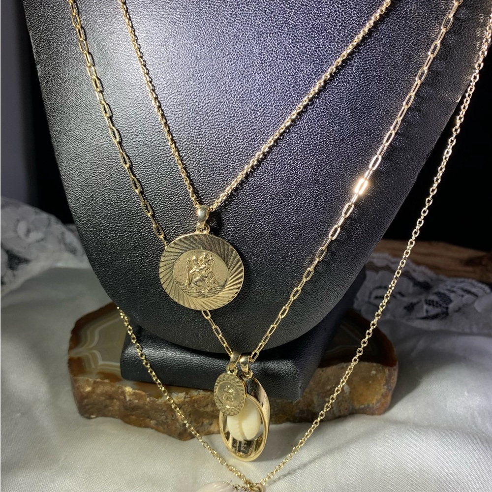 MULTI STRAND GOLD TONE 4 PENDANT NECKLACE
